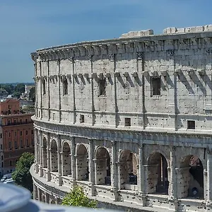 Colosseum Corner Rom