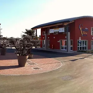 캠프장 Village ***